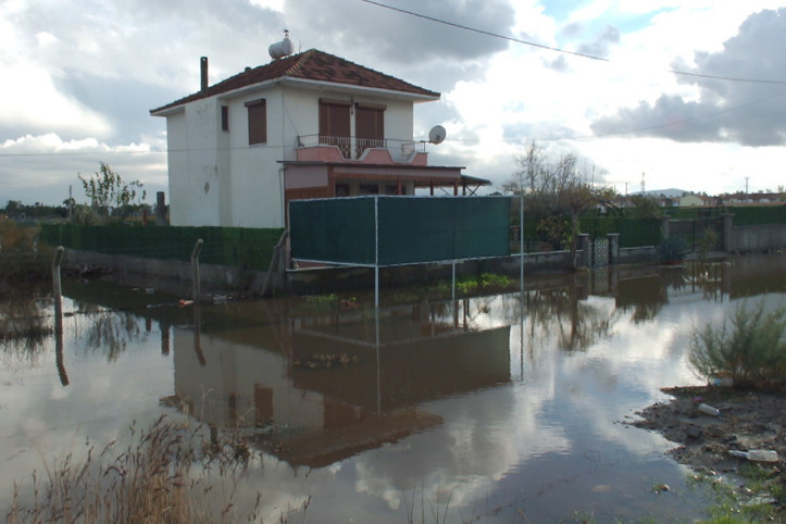 Yazlıklar göle döndü