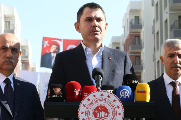 Murat Kurum: Son tuğlalar konuluyor