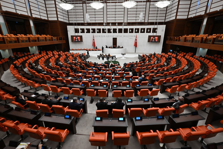 DEM yoklama istedi, TBMM Genel Kurulu kapandı