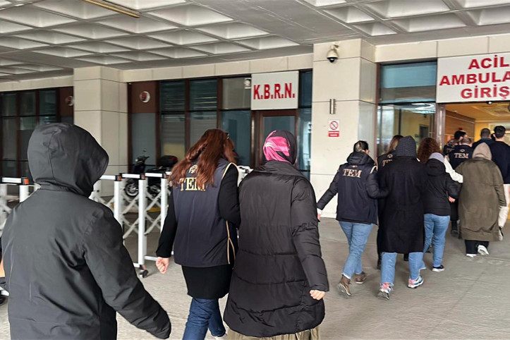 FETÖ'nün öğrenci yapılanmasına operasyon: 12 gözaltı