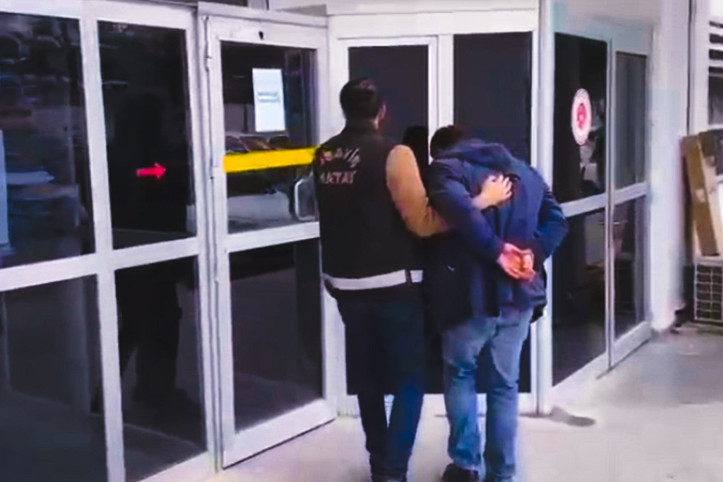 8 yıl 10 ay hapis cezası vardı: Yakalandı