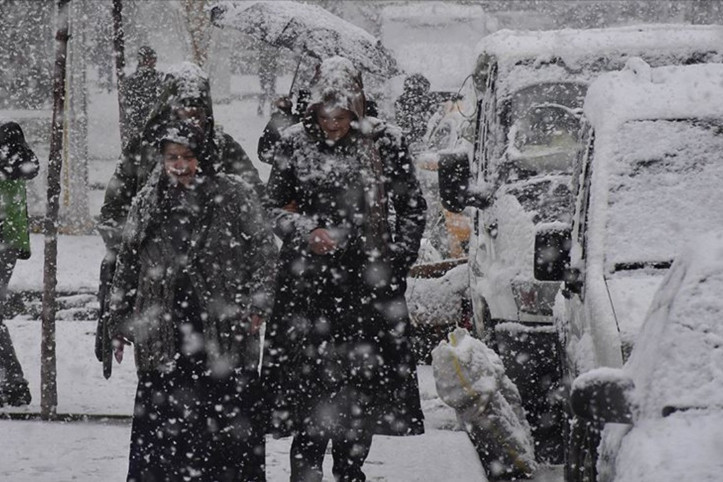 Meteoroloji alarm verdi: Dışarı çıkarken dikkat!
