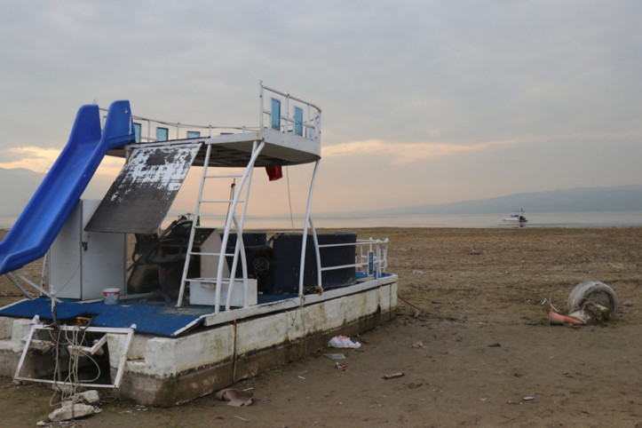 Sapanca Gölü'nde ‘korku filmi’ gibi görüntü: 65 yıldır böyle görülmedi