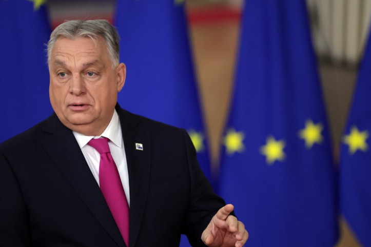 Orban: Avrupa Birliği dağılma sürecinde