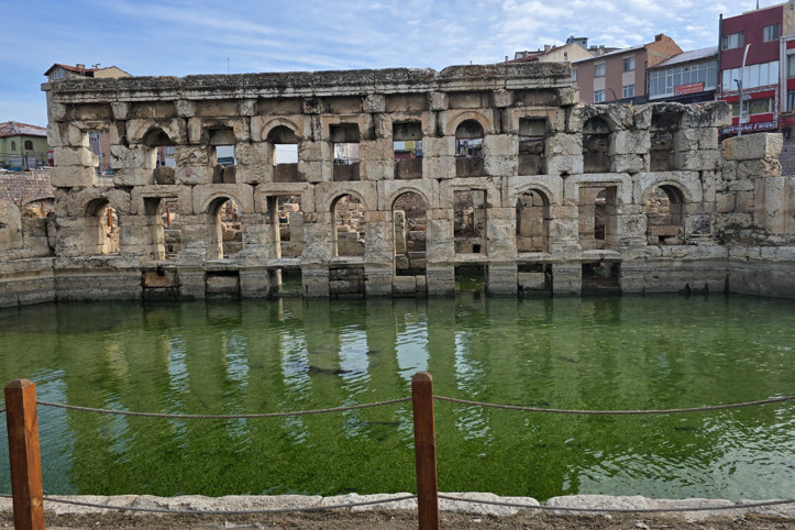 Roma’dan Günümüze 2 bin yıldır şifa dağıtıyor