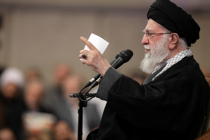 İran: Hamaney’e saldırı olursa cihat ilan edilecek