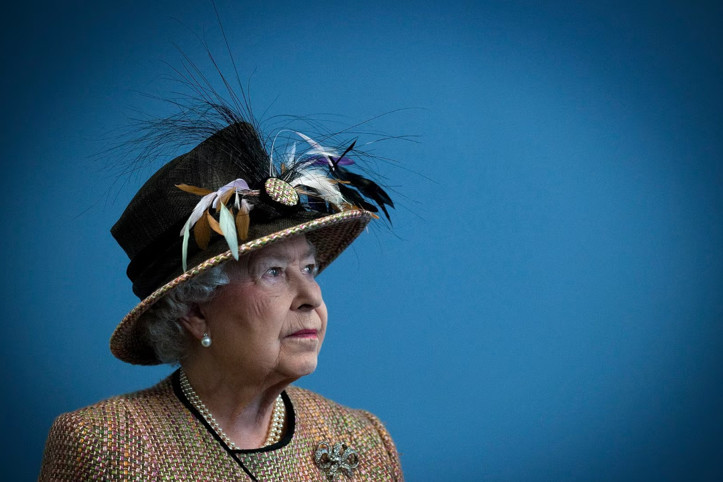 Kraliçe Elizabeth ile ilgili skandal Epstein iddiası