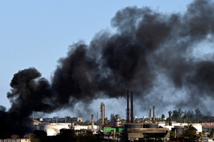 Petrol krizi yaşayan Küba’da korkutan yangın