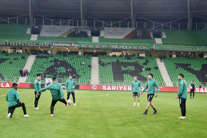 Sakaryaspor'un hali içler acısı: Galibiyeti unuttular, dibe vurdular!