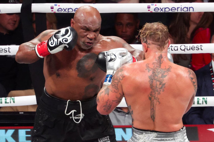 Paranın tadını alan Mike Tyson 59 yaşında ringe geri dönüyor: Yeni rakibi 50 maçta 50 galibiyet aldı