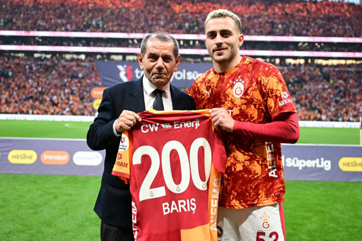 Barış Alper Yılmaz'a 200. maç plaketi