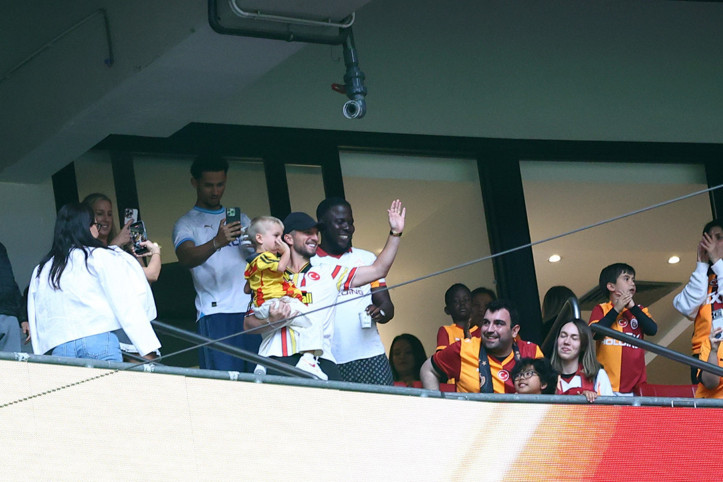 Galatasaray şampiyonluk için sahada: Mertens yeniden RAMS Park’ta