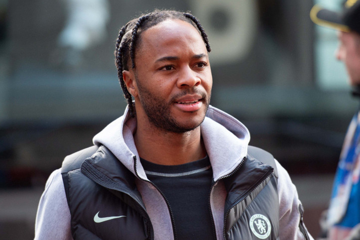 Raheem Sterling, uyuşturucu etkisinde Lamborghini ile bariyerlere girdi