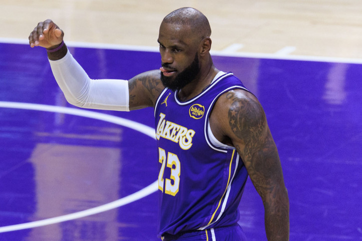 41 yaşındaki LeBron James veda etti: Basketbola değil, Lakers'a!