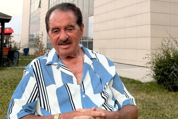 İbrahim Tatlıses, hastaneden yeni bir fotoğrafını paylaştı