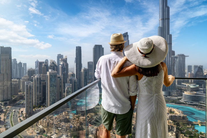 Orta Doğu savaşında büyük yara alan Dubai, turizmi canlandırmak için ödül kampanyası başlattı