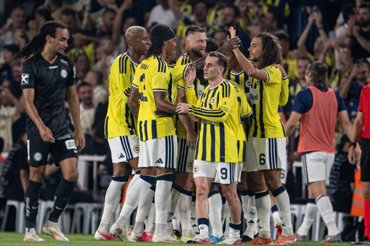 Fenerbahçe kapıyı araladı: Sturm Graz'ı Talisca ve Greenwood yıktı: 2-0