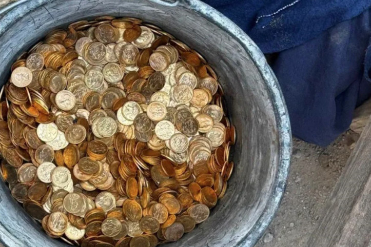 Keçisini ararken altın buldu, binlerce kişi bölgeye akın etti