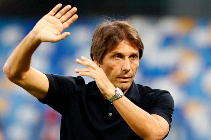 Manchester United'dan Conte sürprizi