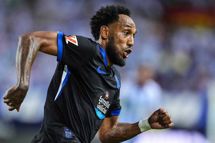 7 maçta 5 gol atan Aubameyang'dan Deportivo'yu yıkan haber