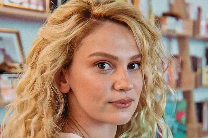 Sarhoşluk iddialarıyla gündeme gelmişti! Farah Zeynep Abdullah’tan ezber bozan yanıt