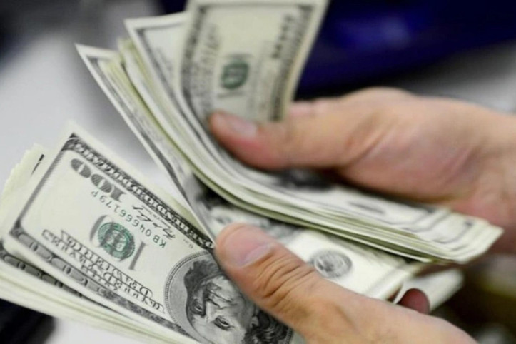 Ektirmek için dolarla para ödediler. Kurtulamıyorlar