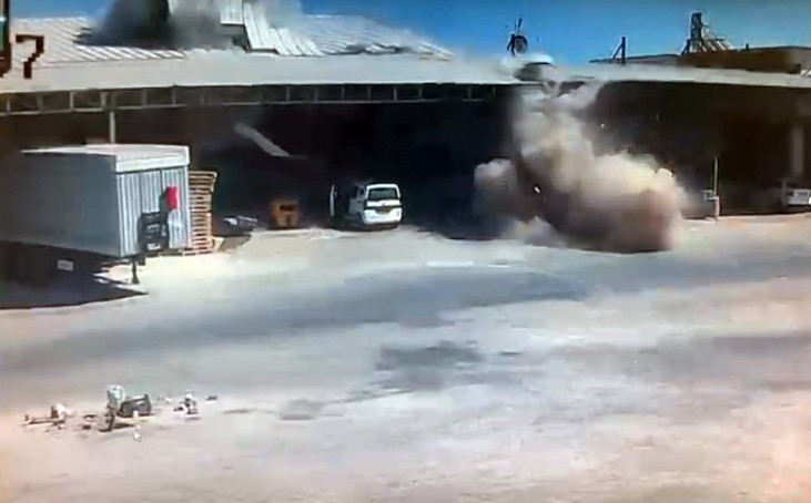 Toptancı halinde patlama: Ölü ve yaralılar var - Resim : 2