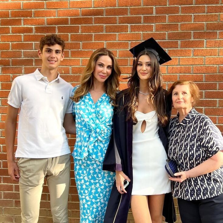 Ünlüler annelerini unutmadı: İşte o duygusal paylaşımlar - Resim: 12