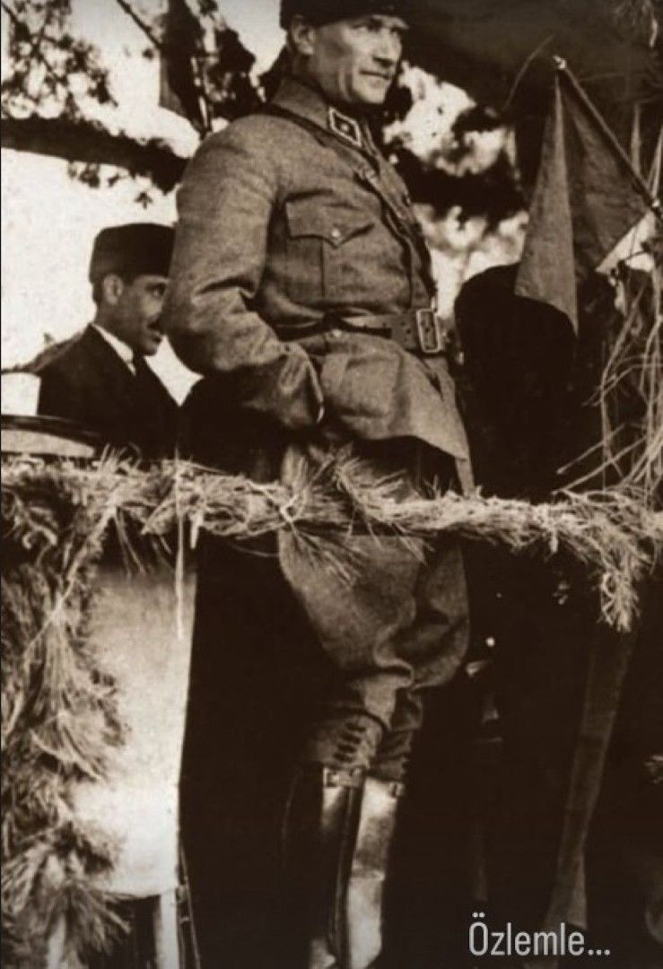 Ünlülerden 10 Kasım Atatürk'ü Anma Günü mesajları - Resim: 14