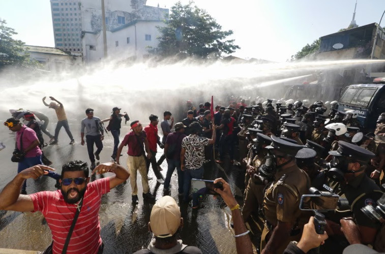 Bölgesel bir dalga: Güney Asya’da gençlik ayakta - Resim : 1