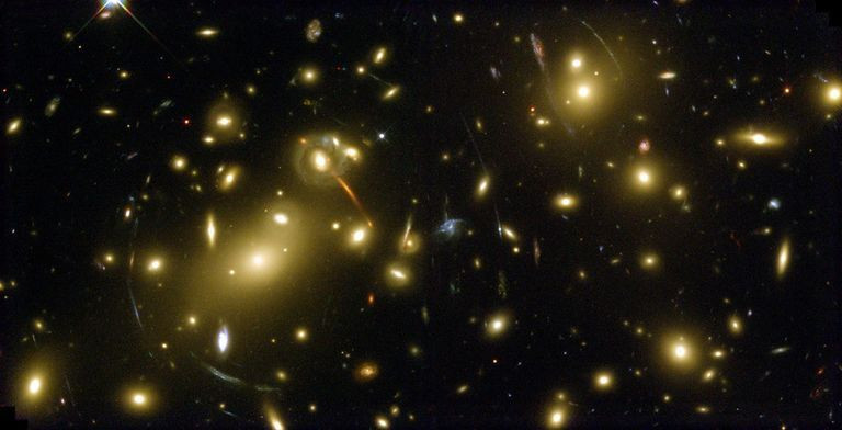 Hubble 35 yaşında! İşte kadrajına aldığı en büyüleyici fotoğraflar - Resim: 10