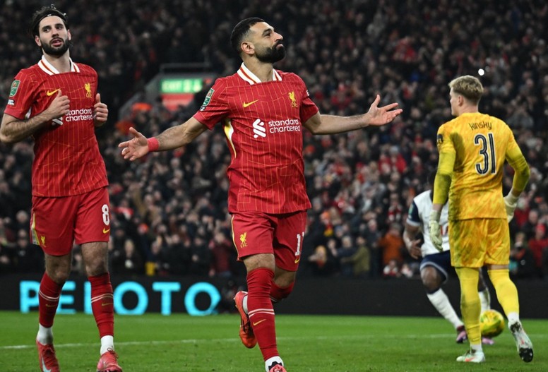 Liverpool, Tottenham'ı rövanşta ezip geçti