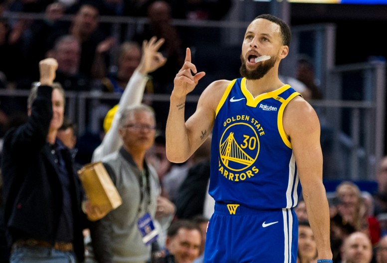 Stephen Curry, ABD tarihinde bir ilke imza attı!