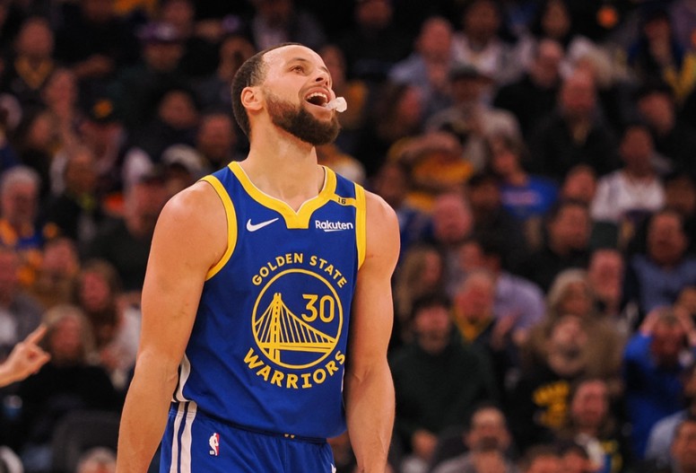 Stephen Curry'e sakatlık şoku: "Ona dinlenme şansı vermeliyiz..."