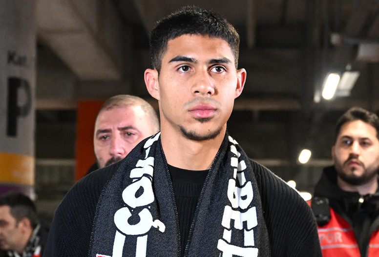 Beşiktaş yeni kalecisi Devis Vasquez'i resmen açıkladı