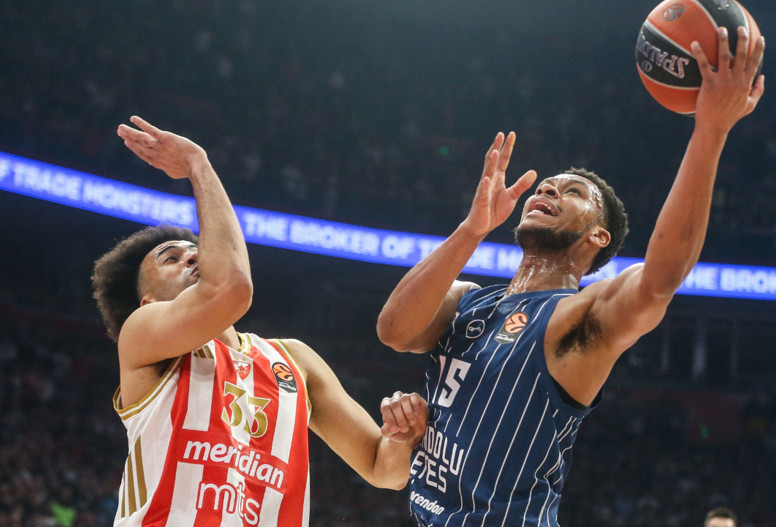 Anadolu Efes, Kızılyıldız'a deplasmanda yenildi: Serisi bitti