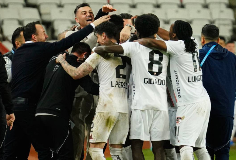 Gaziantep FK deplasmanda Antalyaspor'u dağıttı: 1-4