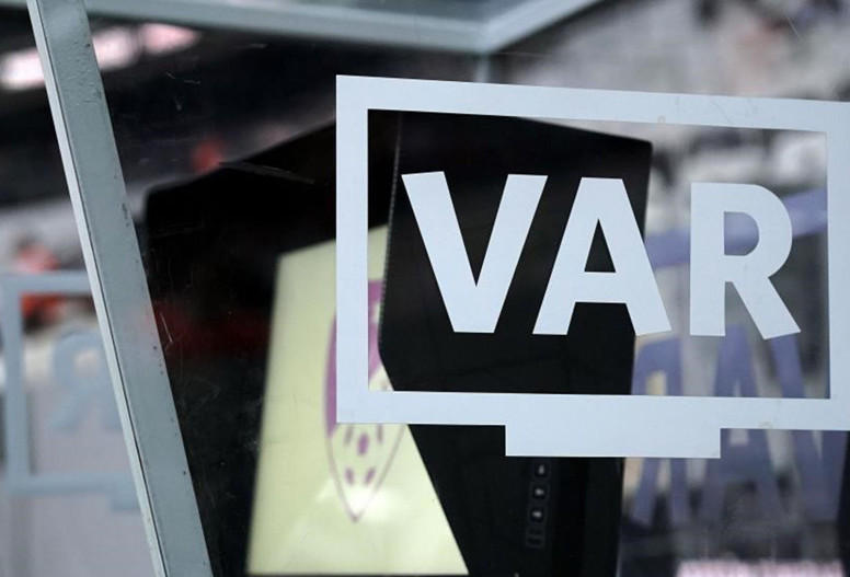 Galatasaray-Fenerbahçe maçının VAR hakemi açıklandı