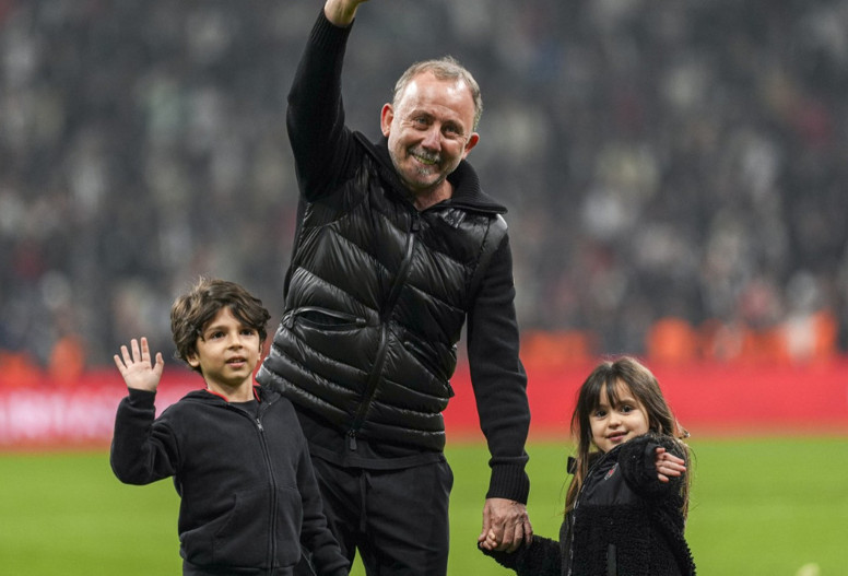 Sergen Yalçın, Beşiktaş'ın başında 100. maçına çıkıyor