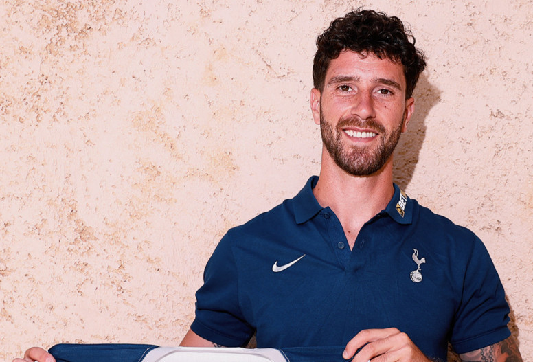 Tottenham, Marcos Senesi'yi bedelsiz kadrosuna kattı