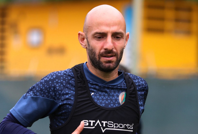 Efecan Karaca yeni takımıyla imzaladı: 13 yıl sonra Alanyaspor'dan ayrılmıştı