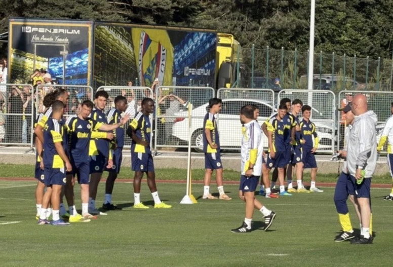 Fenerbahçe’den Avusturya kampı öncesi kadro açıklaması