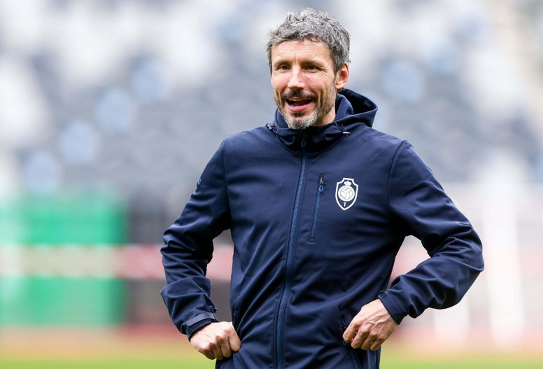 Belçika'nın yeni patronu Mark van Bommel