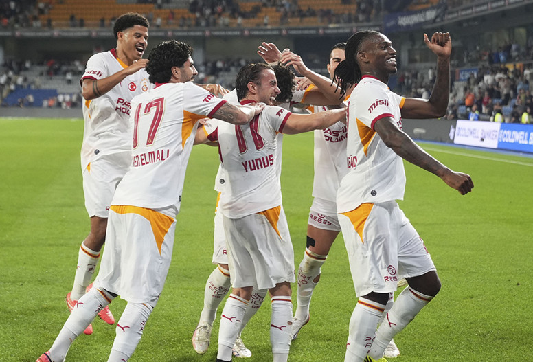 Galatasaray'ın Sporting kafilesinde 4 isim eksik
