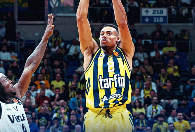 Fenerbahçe kör dövüşünü son bölümde bitirdi. Sezonu Bologna zaferiyle açtı