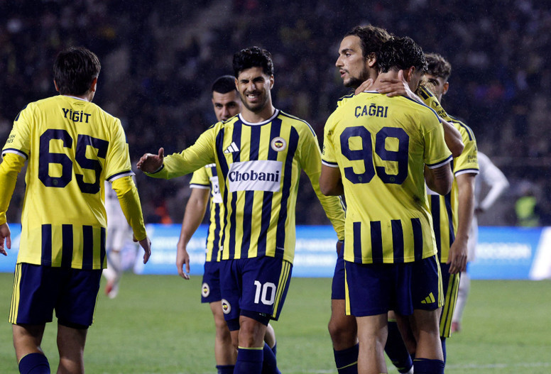 Fenerbahçe Azerbaycan'da rahat kazandı