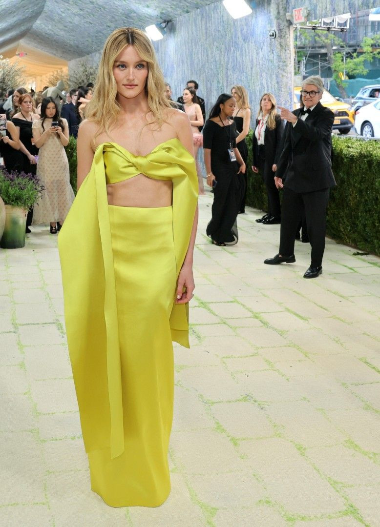 Met Gala 2026'da şıklık yarışı: Tarzlarını görenler inanamadı - Resim: 35