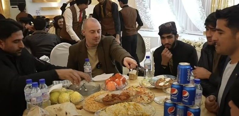 'Gelinsiz' üst düzey Taliban düğünü - Resim: 6