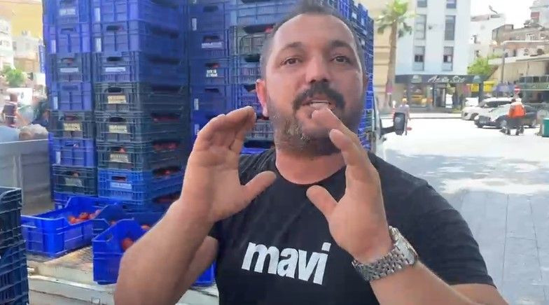 Halde alıcı bulamadığı 4 ton domatesi vatandaşlara ücretsiz dağıttı - Resim: 3