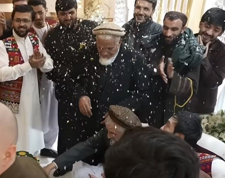 'Gelinsiz' üst düzey Taliban düğünü - Resim: 4